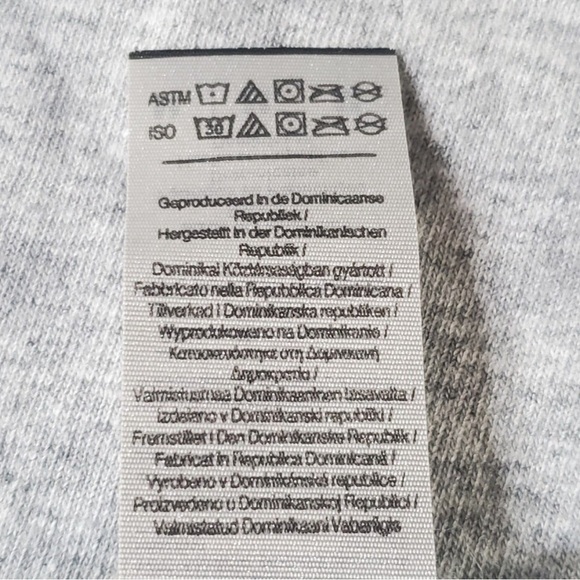 Gildan Holiday Meltdown Snowman Christmas T-shirt Adult Medium-Worn Only Few Hrs - Picture 4 of 4